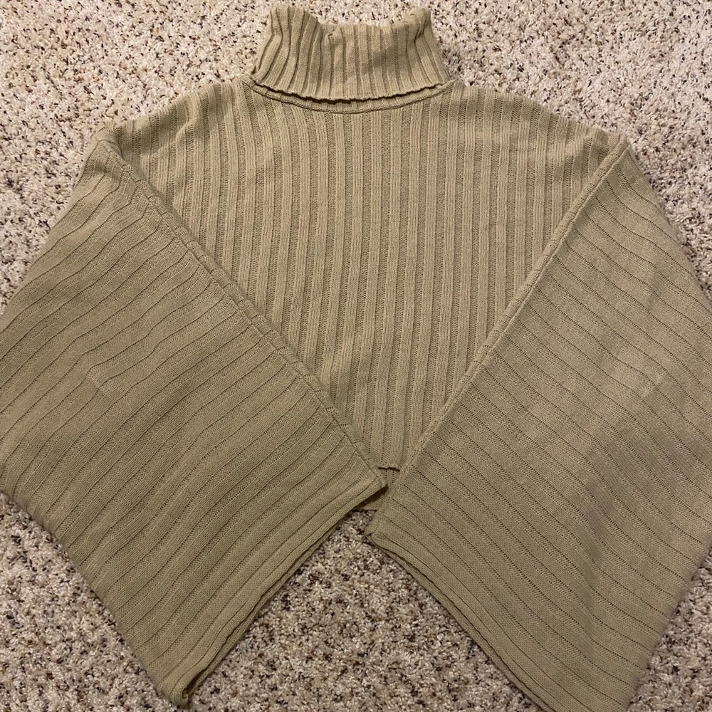 Wide sleeve turtleneck sweater